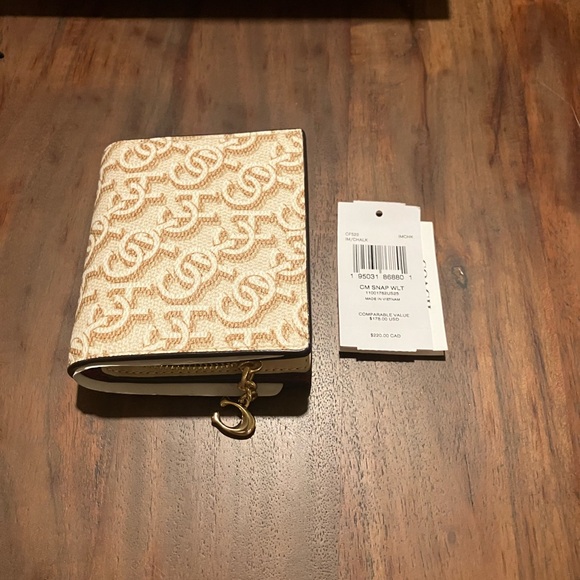 Coach Cream and Tan Logo Wallet - Picture 2 of 8